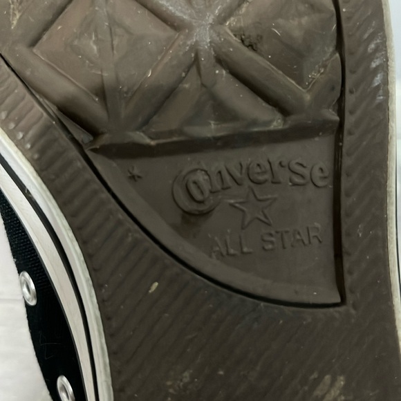 Converse - Picture 4 of 4